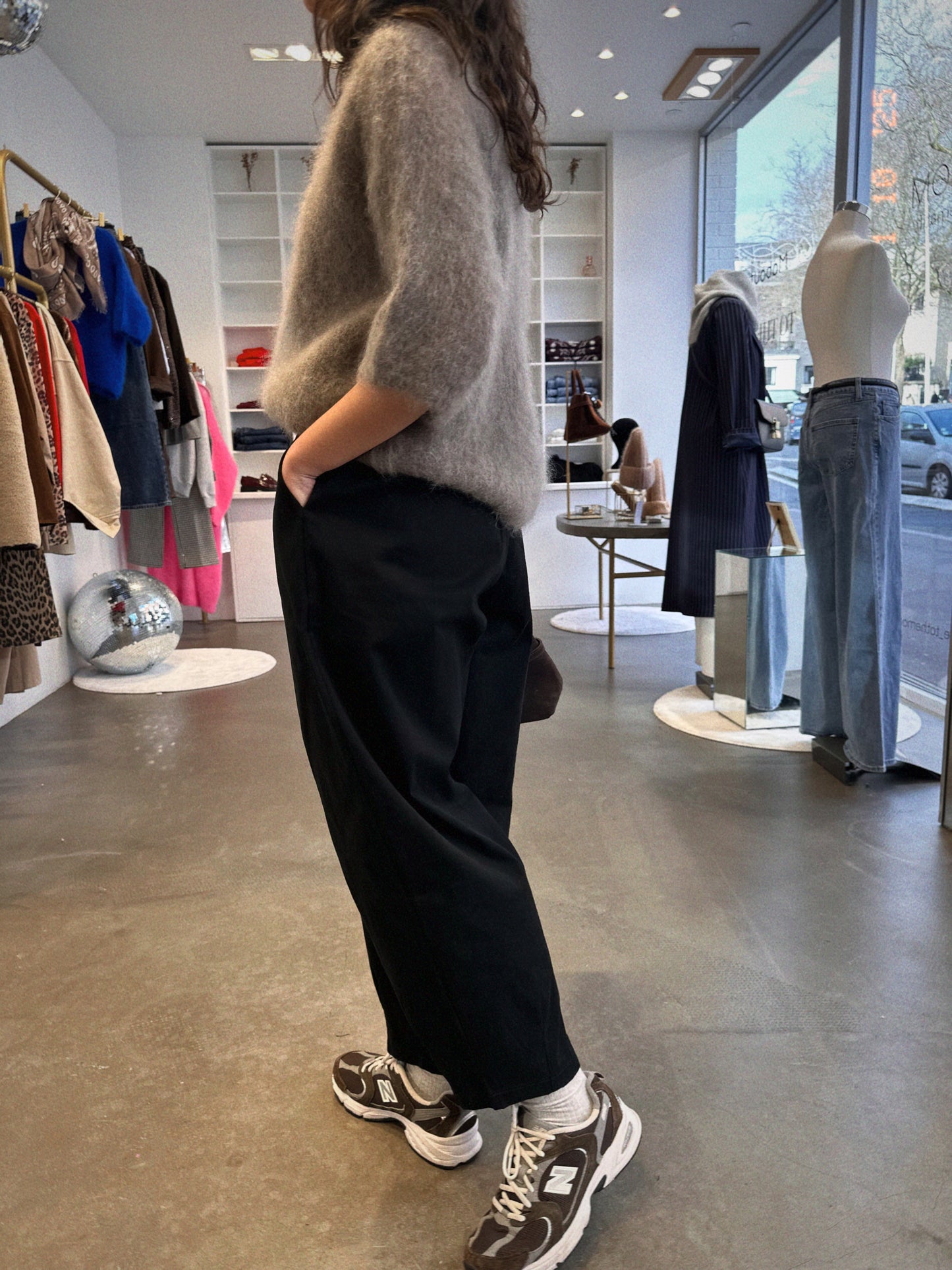 Sam, le pantalon noir