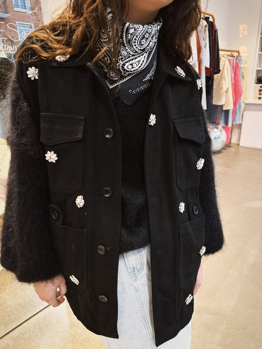 Alia, la veste sans manche à strass