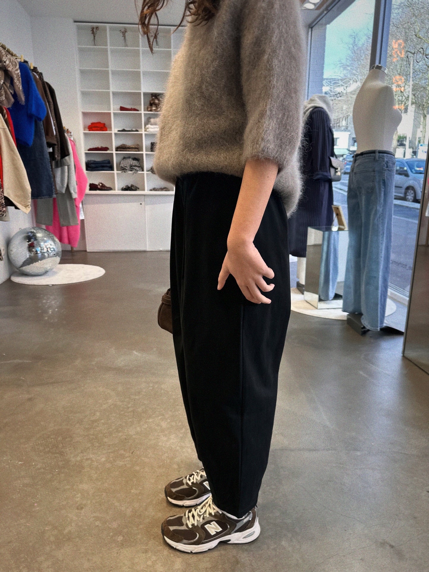 Sam, le pantalon noir