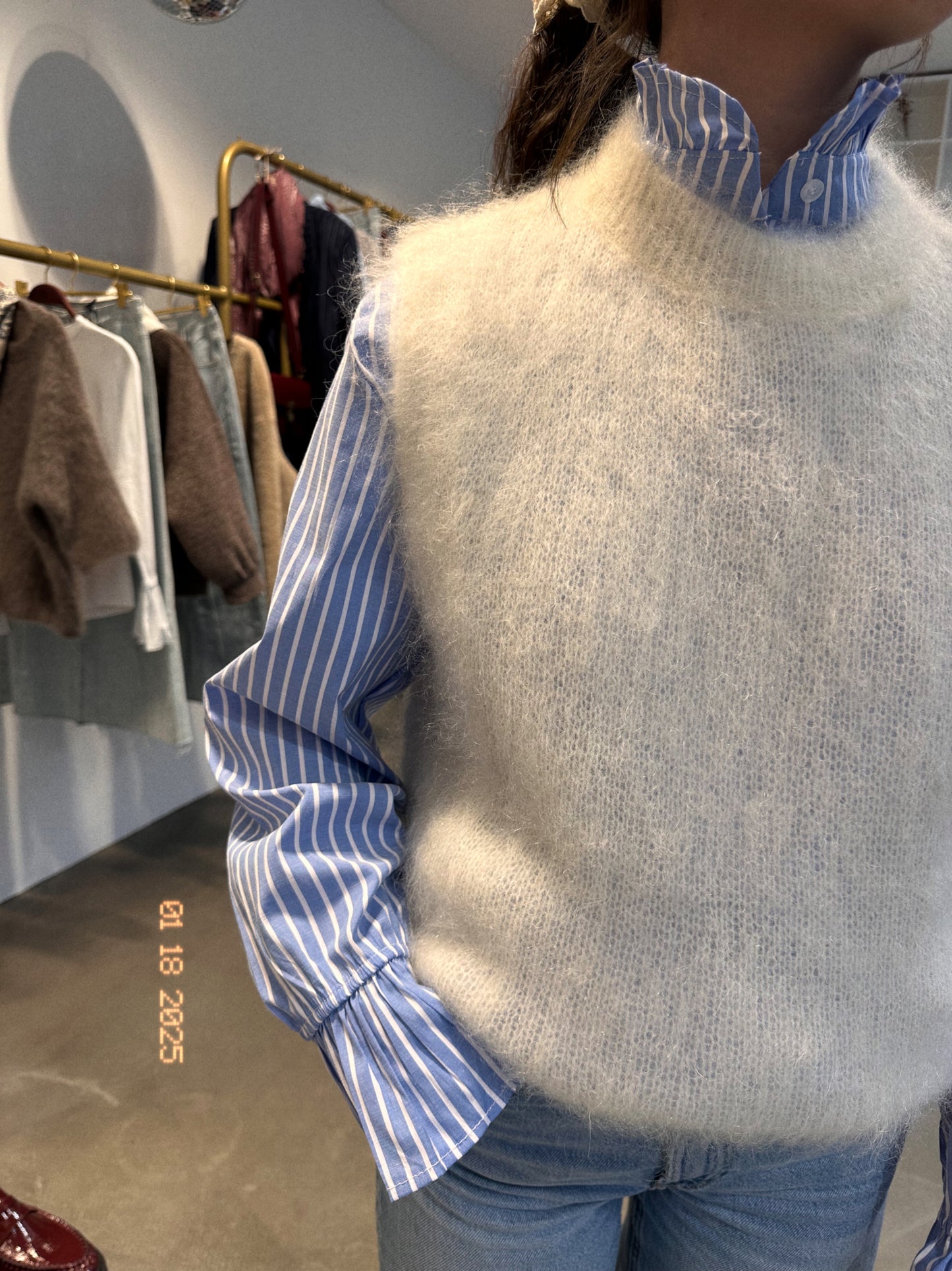 Talia, le pull doudou sans manches