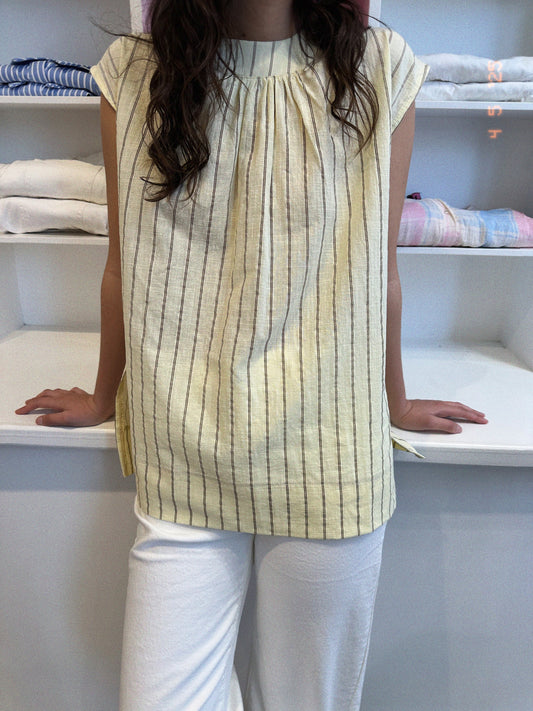 Joe, la blouse butter yellow.